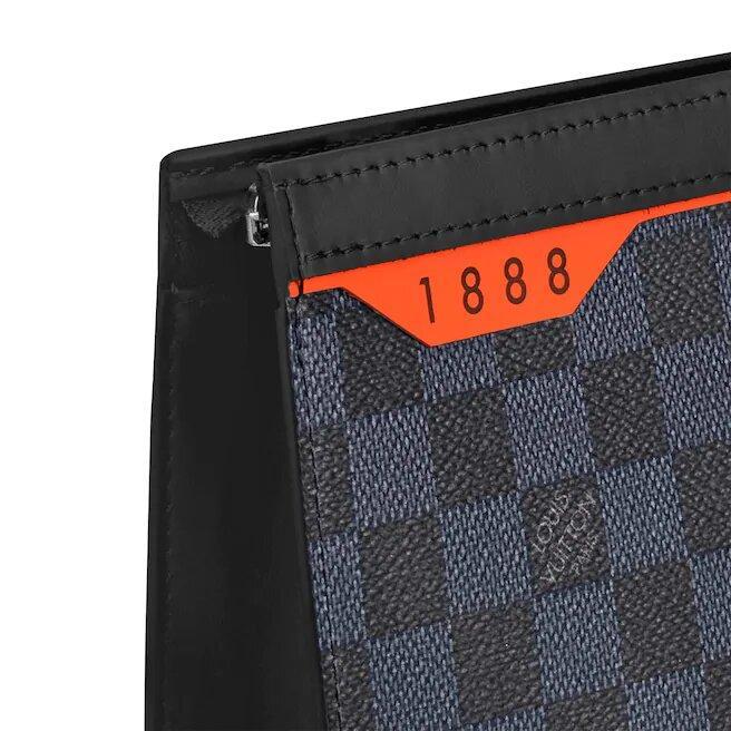 LV Pochette Voyage MM Damier Cobalt Canvas Race