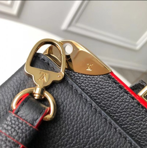 LV Astrid Veau Nuage Leather Noir